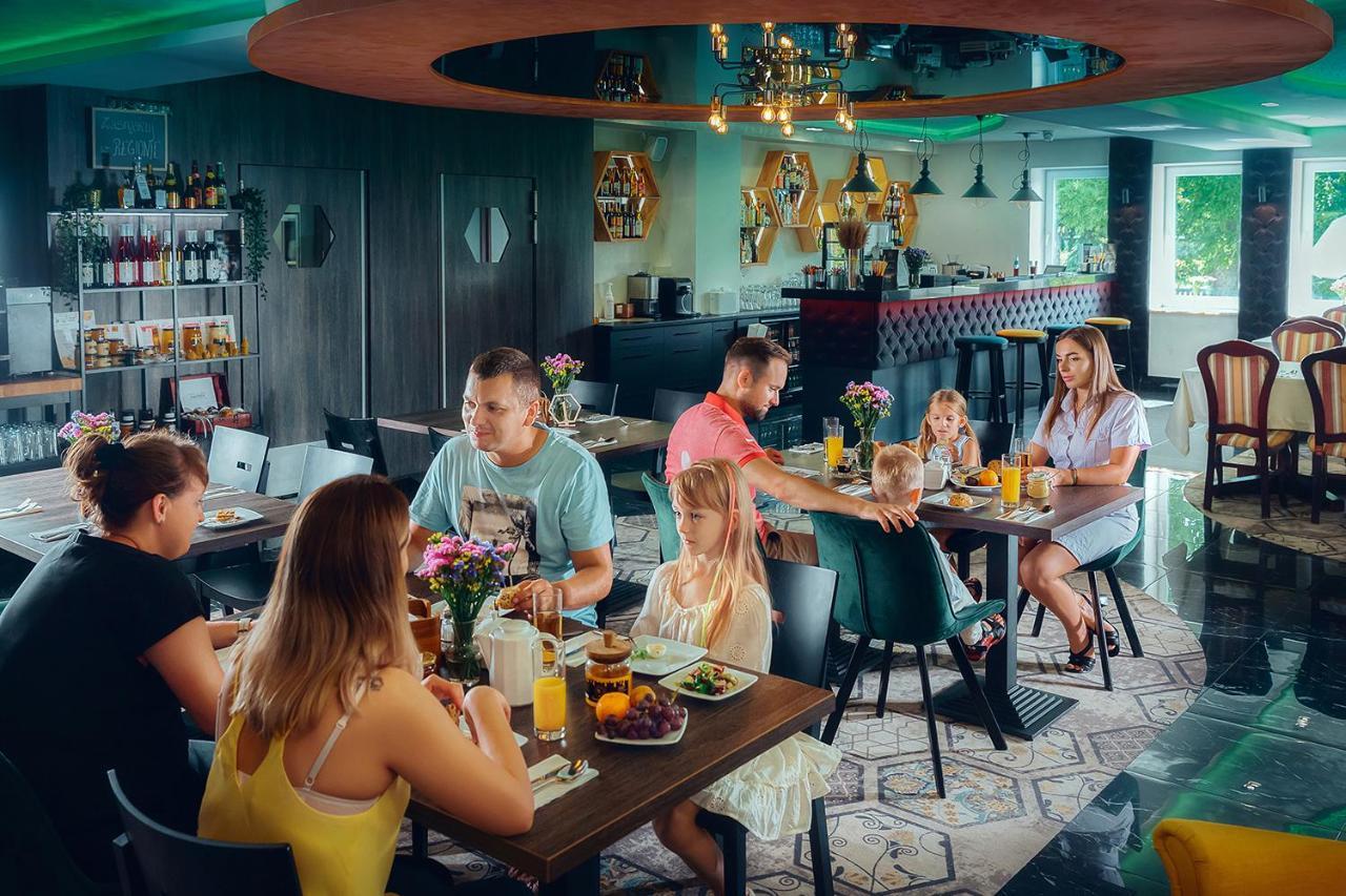 Zacisze Nad Nida Resort Pinczow Exterior foto